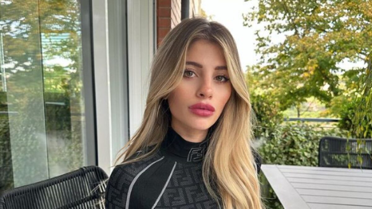 Chiara Nasti sceglie il Lusso anche in casa: il suo Outfit costa un occhio della testa!