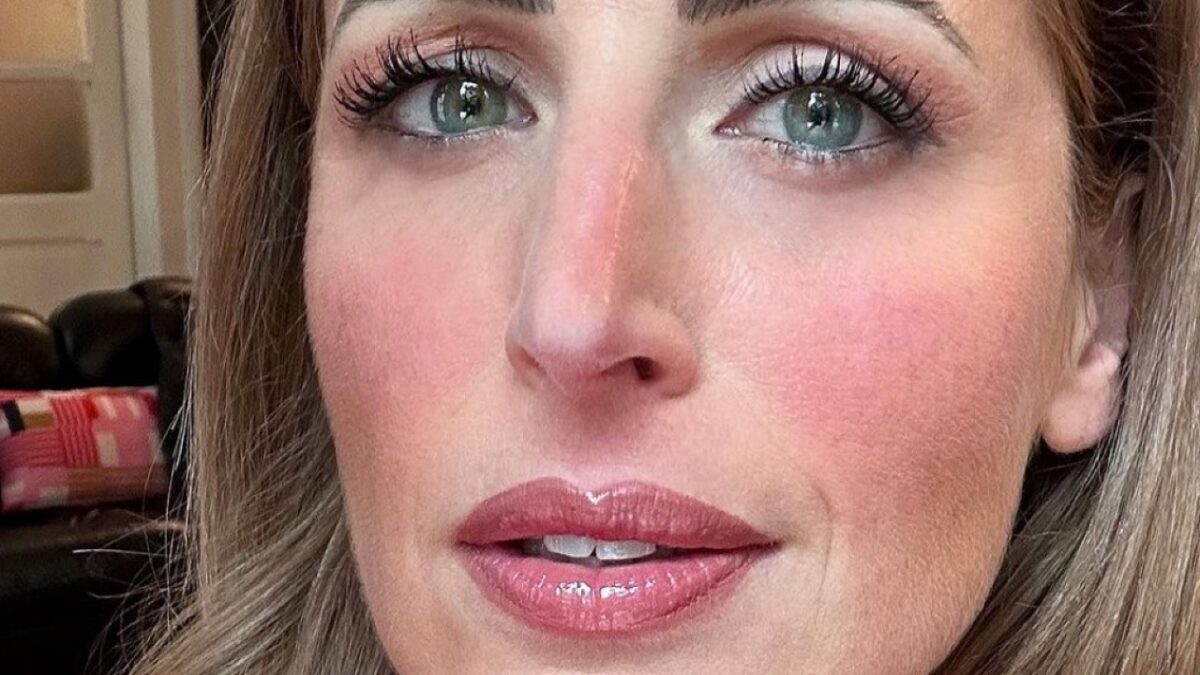 ClioMakeUp festeggia i primi 15 anni di Attività con un Fatturato Milionario, da non credere