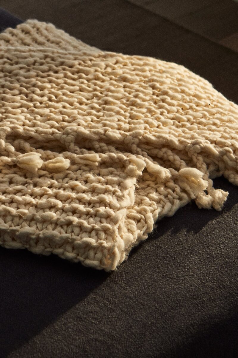 Galleria foto 'Coperte e Plaid di grande pregio da acquistare subito e regalare a Natale' - foto 3