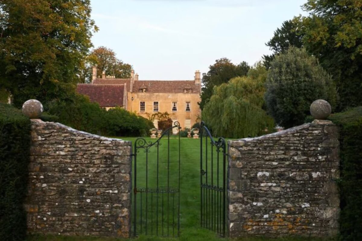 Galleria foto 'Ecco le Ville dei Reali Inglesi in vendita, vi lasceranno a bocca aperta!' - foto 2