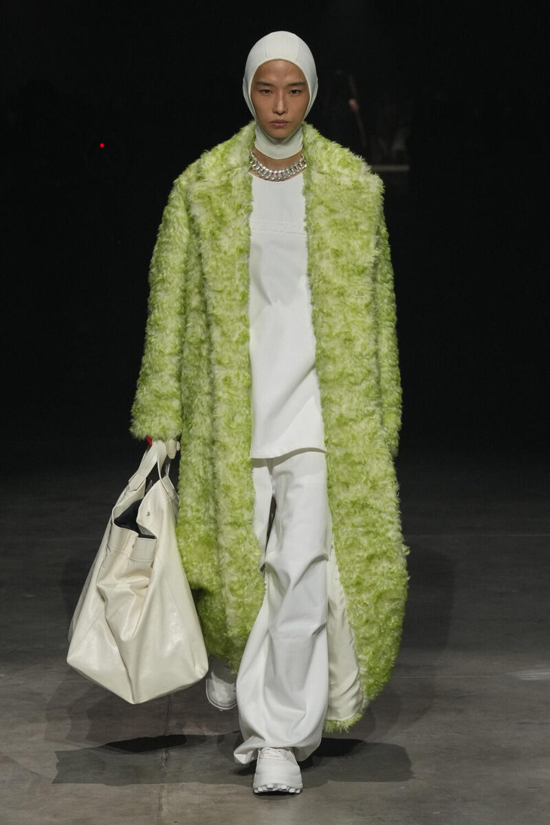 Galleria foto 'Guida alle borse bianche, l’accessorio più chic di stagione' - foto 15