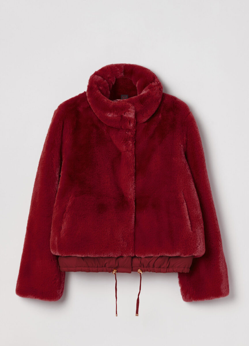 Galleria foto 'I cappotti Teddy sono ancora un must have! Ecco i più belli su cui puntare ora…' - foto 6