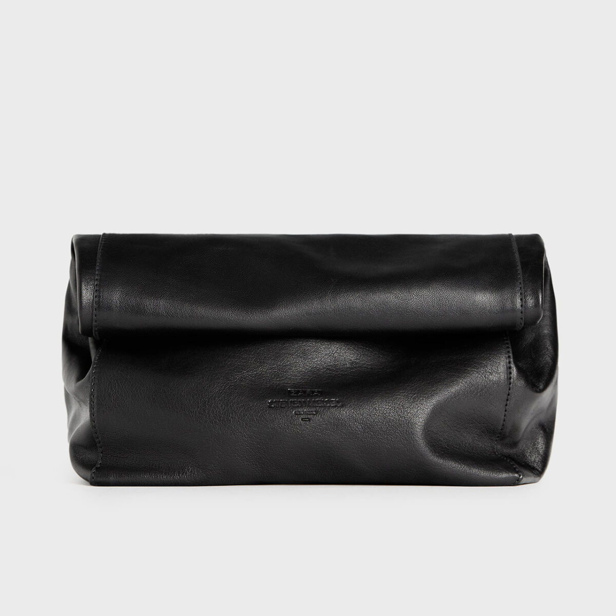 Galleria foto 'Ecco le clutch nere da mettere subito in wishlist!' - foto 8
