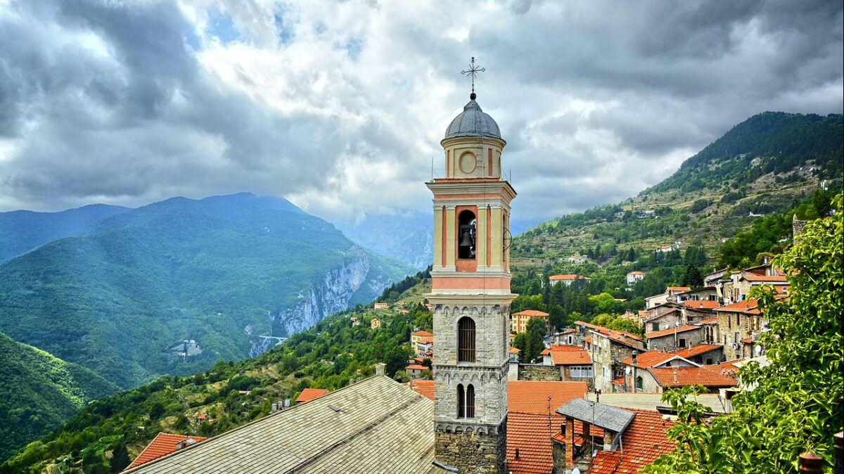 Weekend nell’entroterra ligure alla scoperta dei suoi borghi più belli