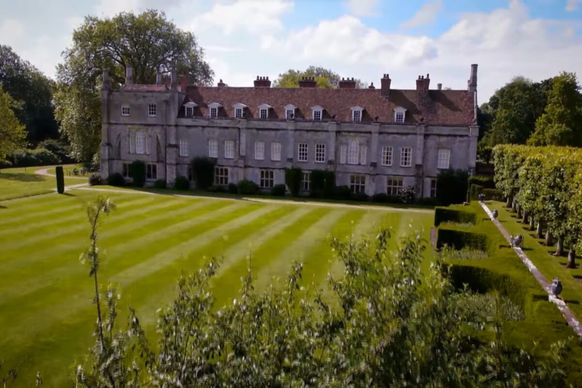 Galleria foto 'Ecco le Ville dei Reali Inglesi in vendita, vi lasceranno a bocca aperta!' - foto 1