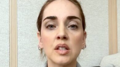Chiara Ferragni, la Tuta che indossa nel video di scuse è sold out: quanto costa?