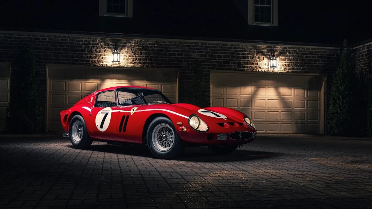 Questa Ferrari 330 LM ha un storia unica da ben 52 milioni di dollari!