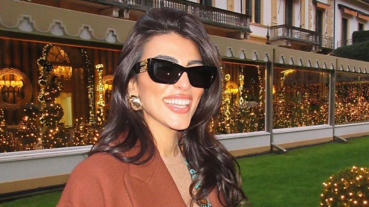Giulia Salemi, il suo Look Yves Saint Laurent è super costoso, guarda