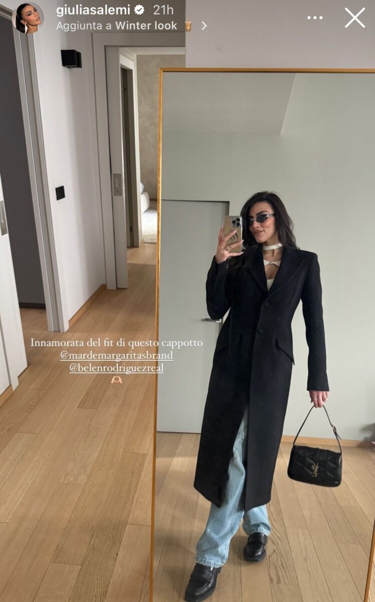Galleria foto 'Giulia Salemi con la Borsa griffata e il cappotto… Di Belen! (FOTO)' - foto 1