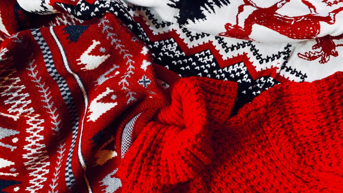 Galleria foto '4 Maglioni Natalizi da Uomo da indossare per la Vigilia' - foto 2