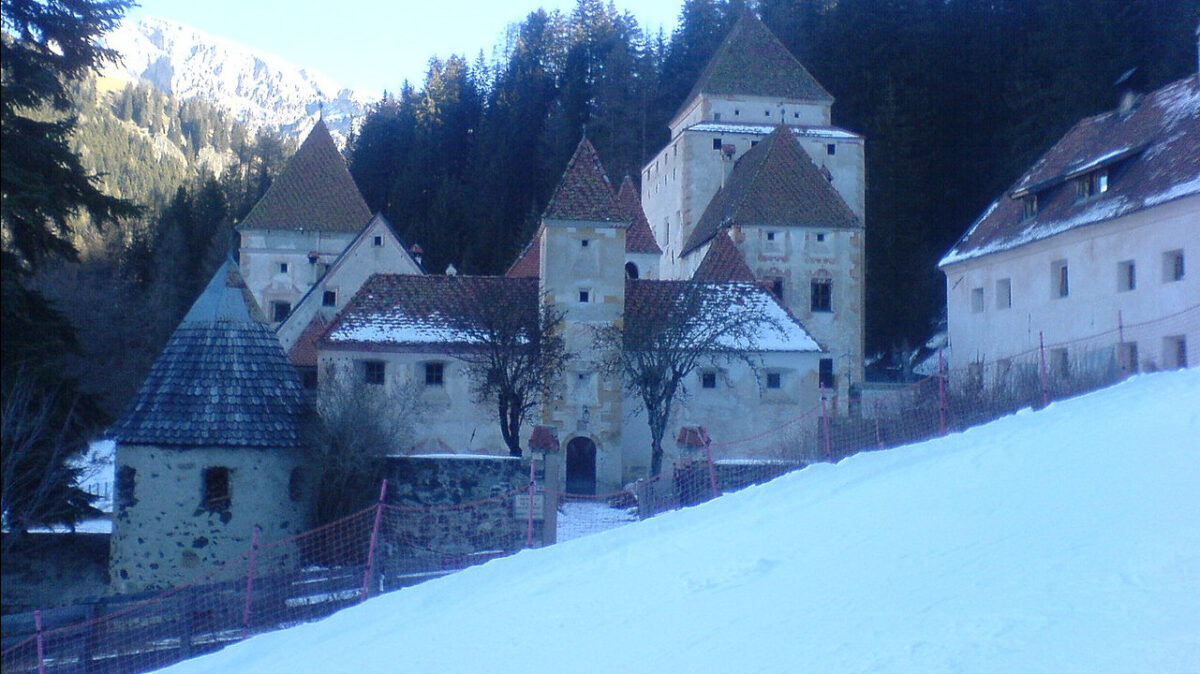 Questo è il borgo più bello d’Italia da visitare a Natale. Un vero incanto!