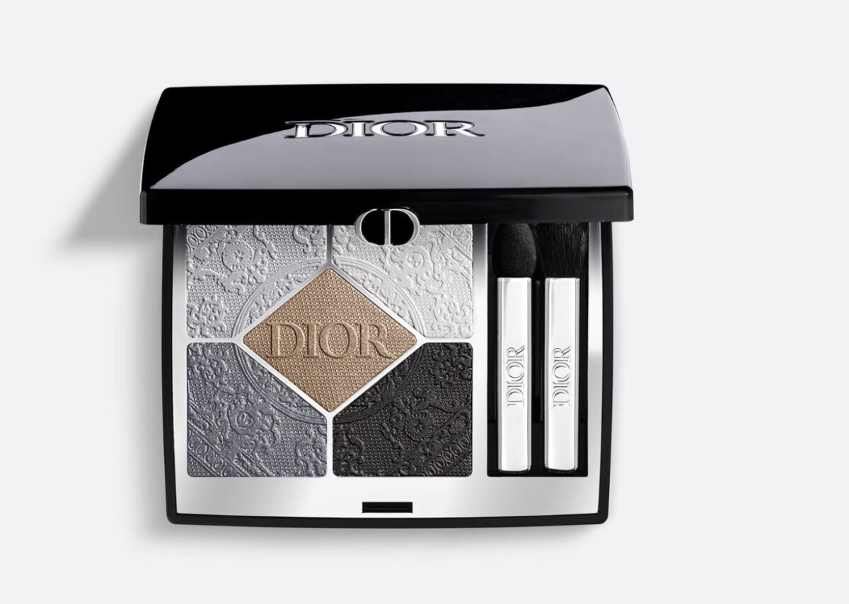 Galleria foto 'Un make up per Capodanno facile ed elegante è questo!' - foto 2