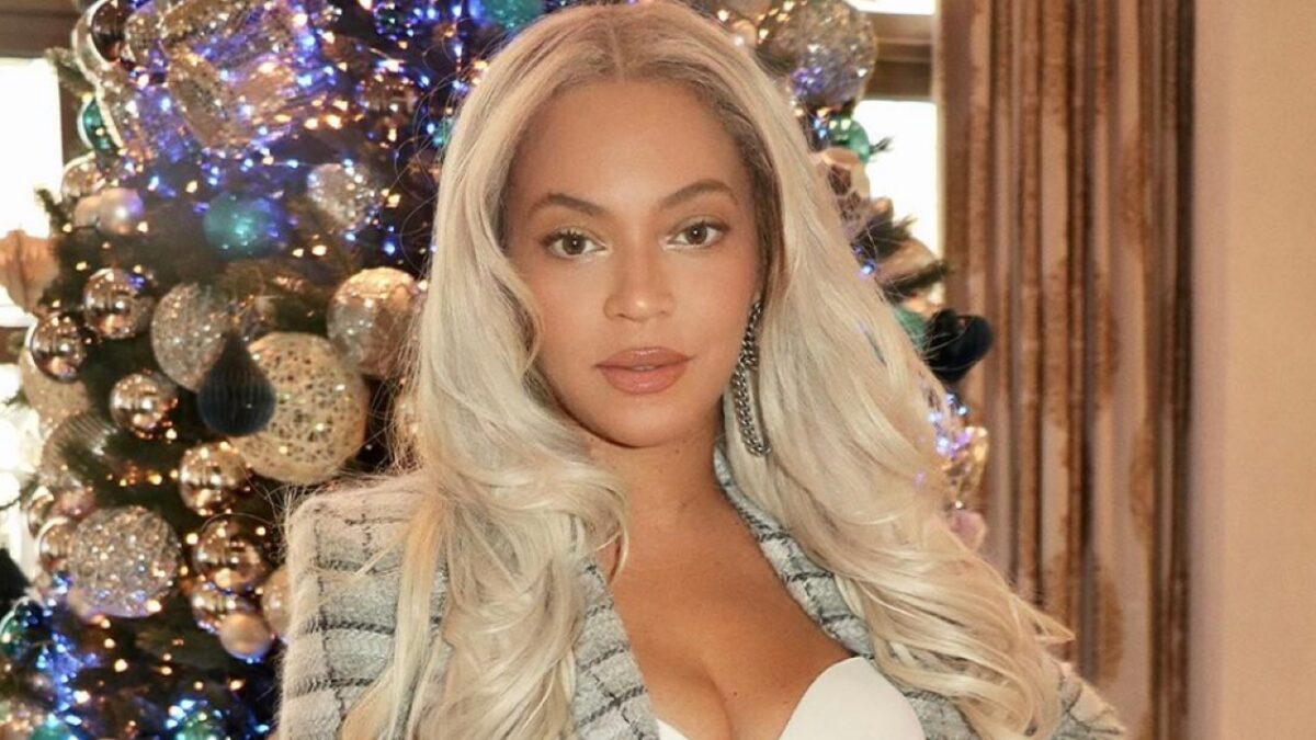 Beyoncé, Capodanno con gli accessori griffati super Lusso e l’albero di Natale firmato Tiffany