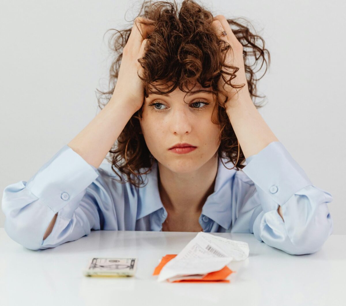 Galleria foto 'Acqua, Luce e Gas come dimezzare le Bollette: La soluzione definitiva!' - foto 1