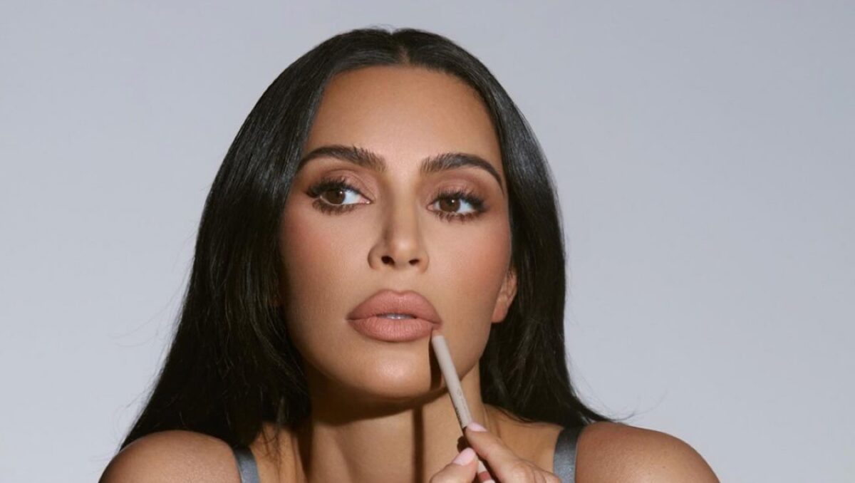 Kim Kardashian lancia la sua prima collezione Make-Up, tutti i dettagli
