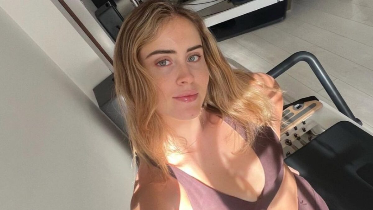 Valentina Ferragni indossa il prezioso total Look griffato, che lusso