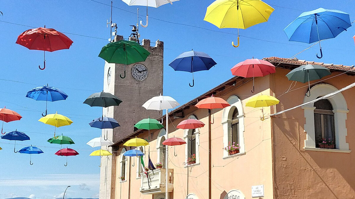 Questo piccolo Borgo Abruzzese è un vero museo a cielo aperto!