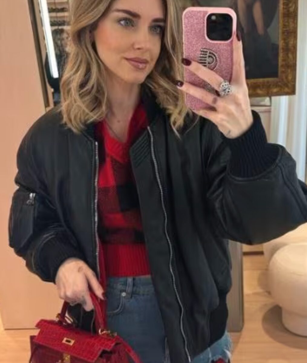Galleria foto 'Chiara Ferragni sfoggia la preziosa borsa da oltre 20mila euro' - foto 1
