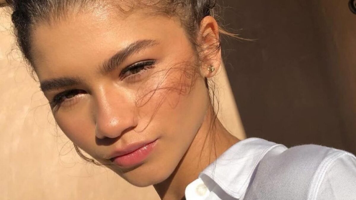 Zendaya indossa l’iconica armatura Mugler e una collana Bulgari che vale una fortuna!