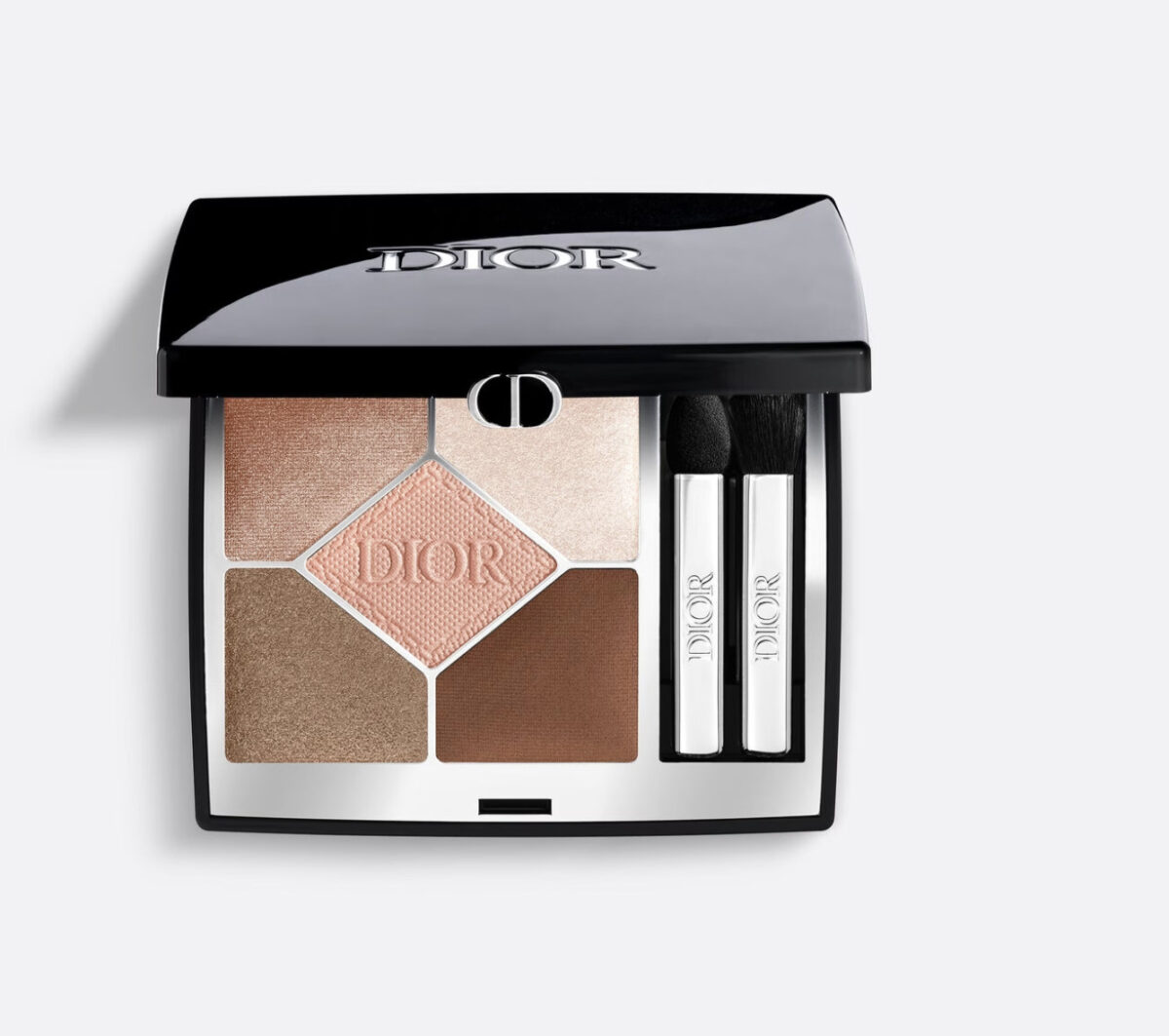 Galleria foto 'Make up di San Valentino: ecco un beauty look romantico da imitare…' - foto 3