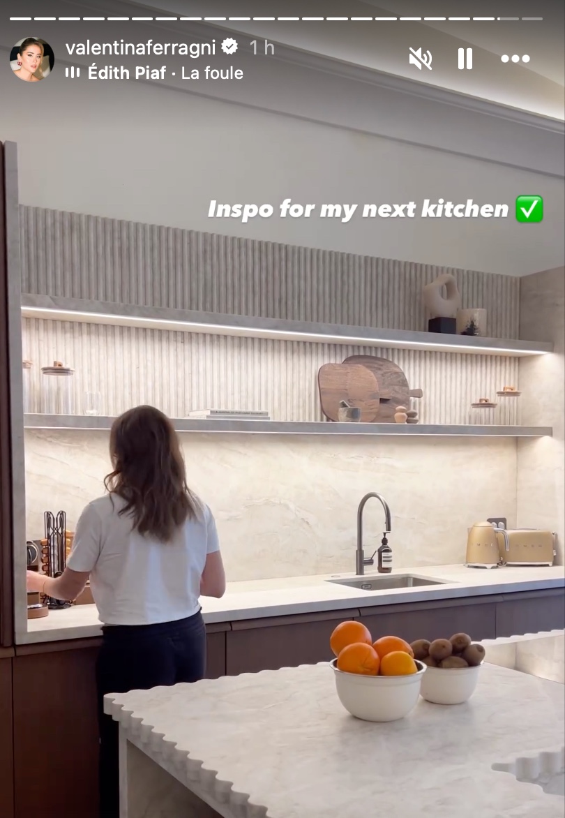 Galleria foto 'Valentina Ferragni, alloggio di Lusso a Parigi: 900 euro a notte per il suo appartamento' - foto 1