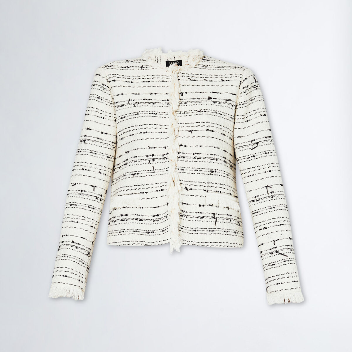 Galleria foto 'La giacca stile Chanel è il capospalla più chic della primavera' - foto 14