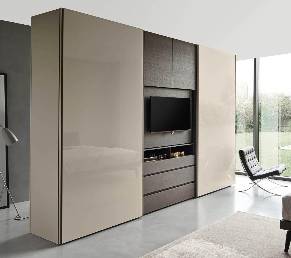 Galleria foto 'Gli Armadi di Design più esclusivi per il tuo guardaroba deluxe…' - foto 1