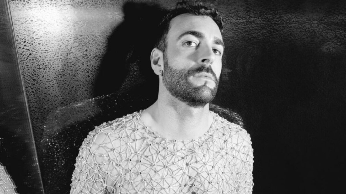 Marco Mengoni sfoggia la Collana da oltre 15mila euro!