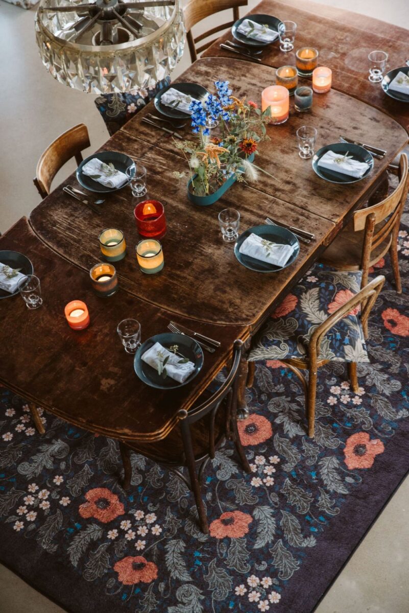 Galleria foto 'Mobili e Complementi con decorazioni floreali per celebrare l’Equinozio di Primavera' - foto 2