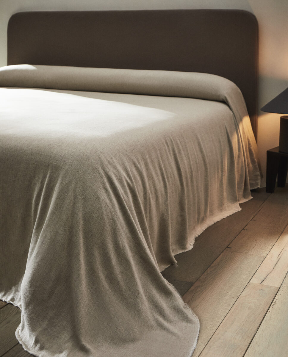 Galleria foto '5 complementi d’arredo in Lino perfetti per celebrare l’arrivo della Primavera' - foto 2