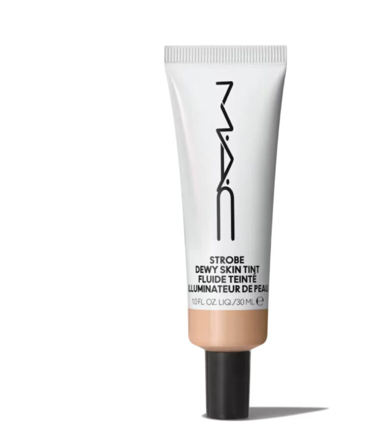 Strobe Dewy Skin Tint, Mac Cosmetics