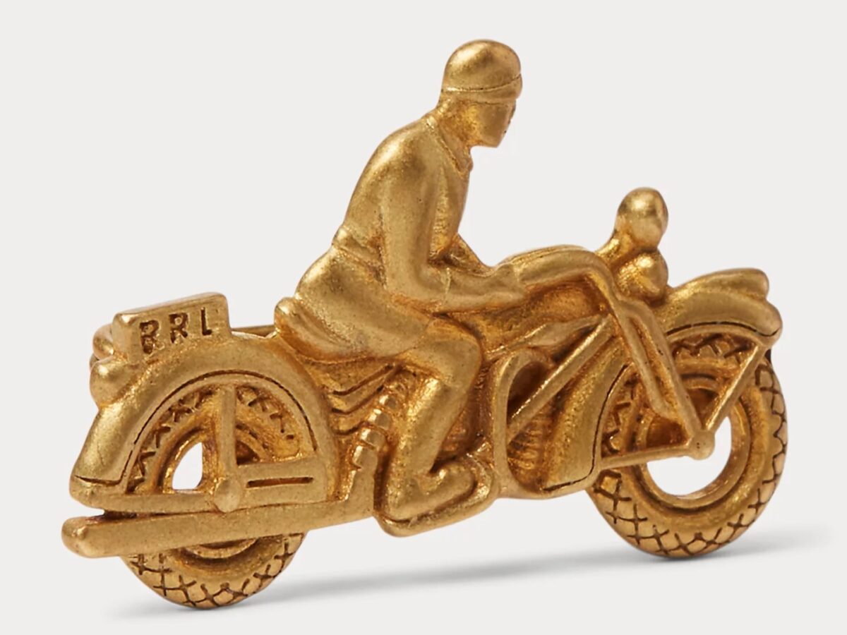 Galleria foto 'Moda Uomo, gli Accessori “Wow” per il 2024. Imperdibili!' - foto 1