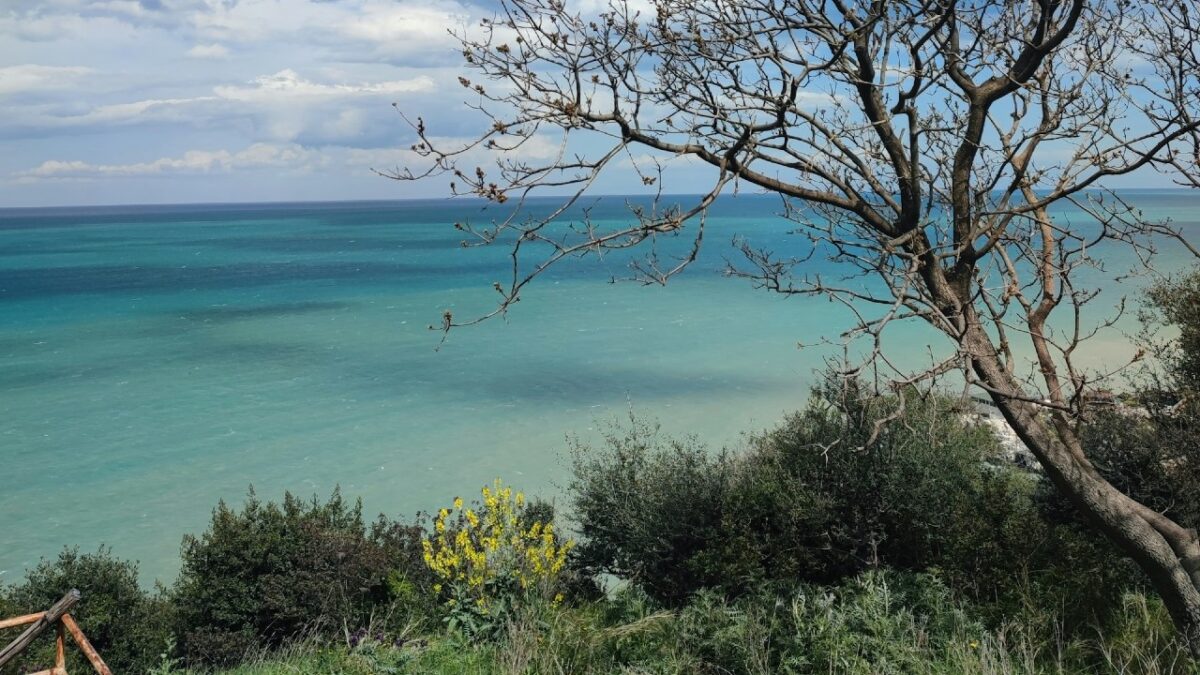 Puglia: 3 Borghi sul lago di Varano da visitare in Primavera