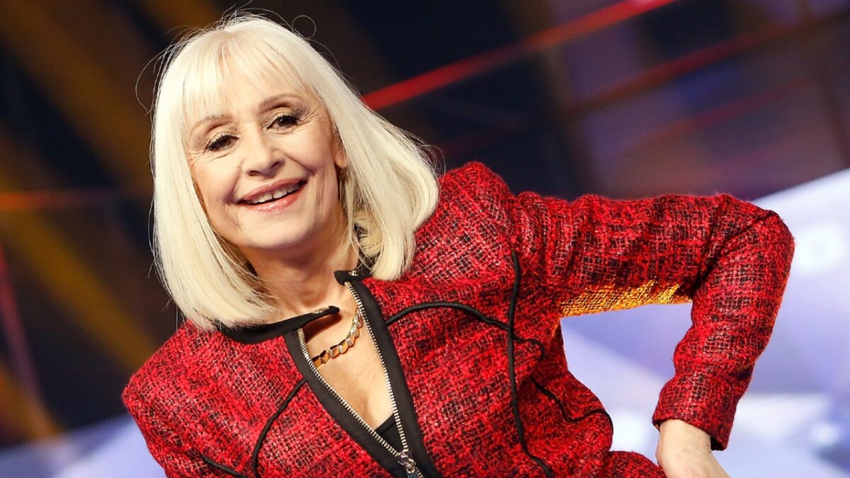 Raffaella Carrà, due Milioni per lo storico appartamento romano: i dettagli sulla vendita