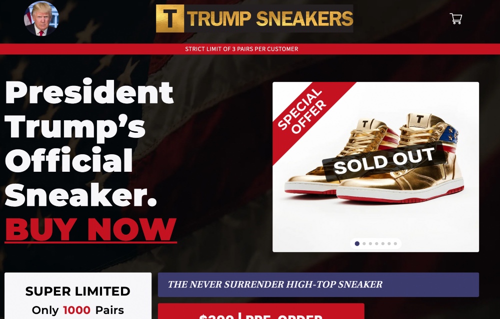 Galleria foto 'Donald Trump vende Sneakers da 400 dollari in edizione limitata' - foto 1