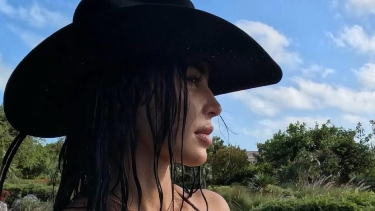 Kim Kardashian firma con la WNBA per SKIMS, nuovo colpaccio dell’Influencer