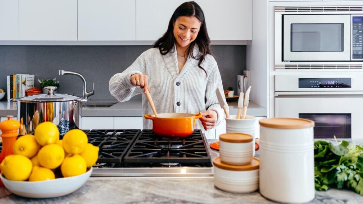 10 trucchi per organizzare la tua Cucina, una guida imperdibile!