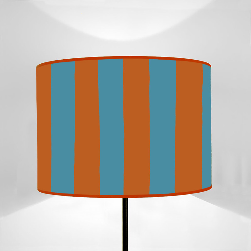 Arredare con le Righe: idee e complementi chic per una casa elegante e contemporanea Arredare con le Righe: idee e complementi chic per una casa elegante e contemporanea