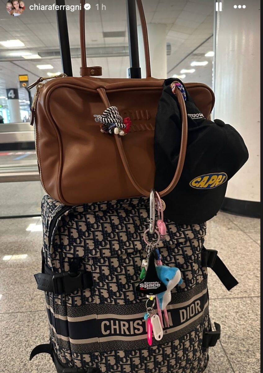 Galleria foto 'Chiara Ferragni non rinuncia al lusso per il viaggio in Sicilia, invitata al matrimonio di Diletta Leotta' - foto 1