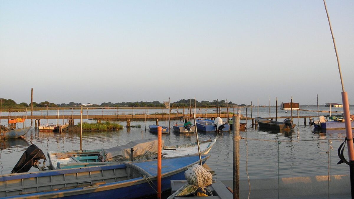 Un’isola nascosta nella suggestiva Laguna del Delta del Po assolutamente da scoprire…