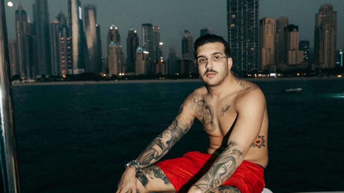 Geolier, ecco quanto ha speso per la sua villa deluxe con vista su Capri