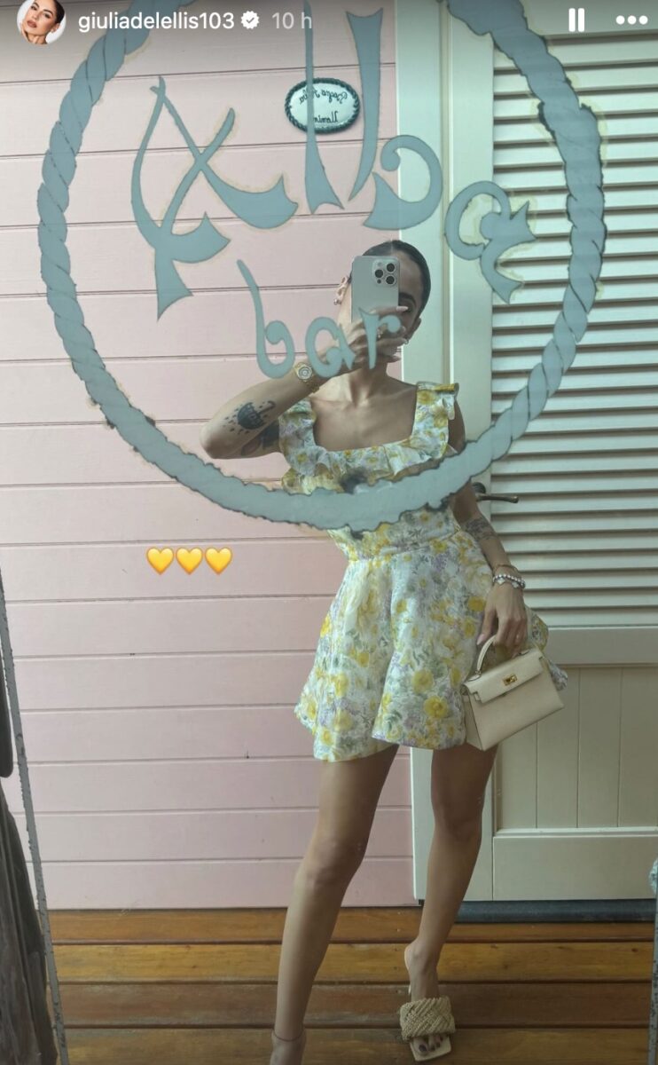 Galleria foto 'Giulia De Lellis, per il suo Look spende 40mila euro in accessori griffati: che lusso' - foto 1