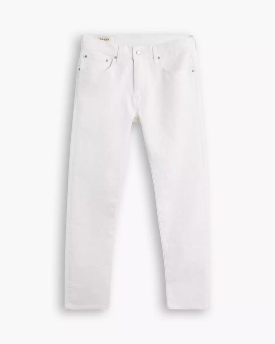 Galleria foto 'Il Trend Uomo per l’Estate? I Jeans Bianchi, qui le proposte più cool…' - foto 3