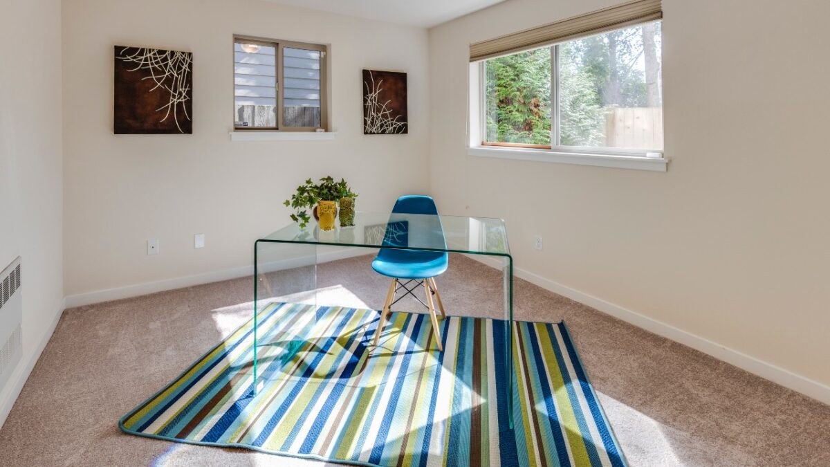 Galleria foto 'Il segreto dei Mobili Trasparenti: perché scegliere vetro, cristallo o plexiglass' - foto 3