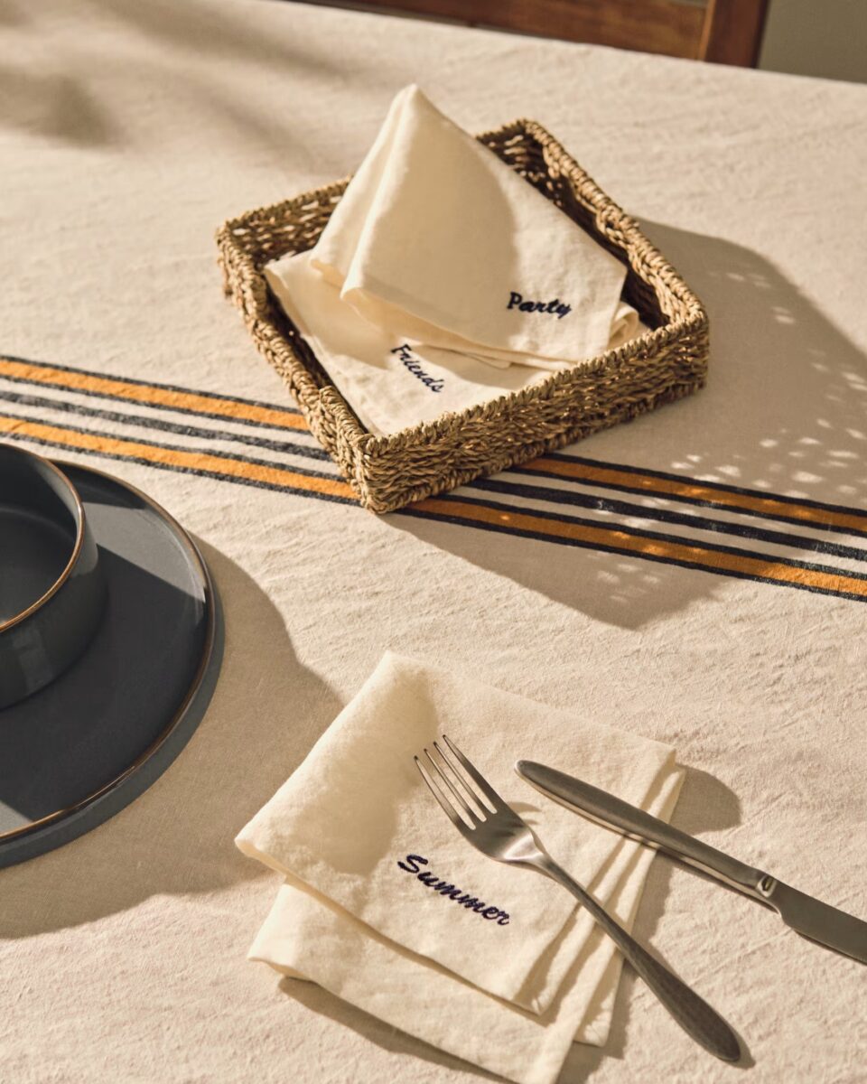 Galleria foto 'Tavola Estiva, le novità 2024 per arredarla al meglio' - foto 3