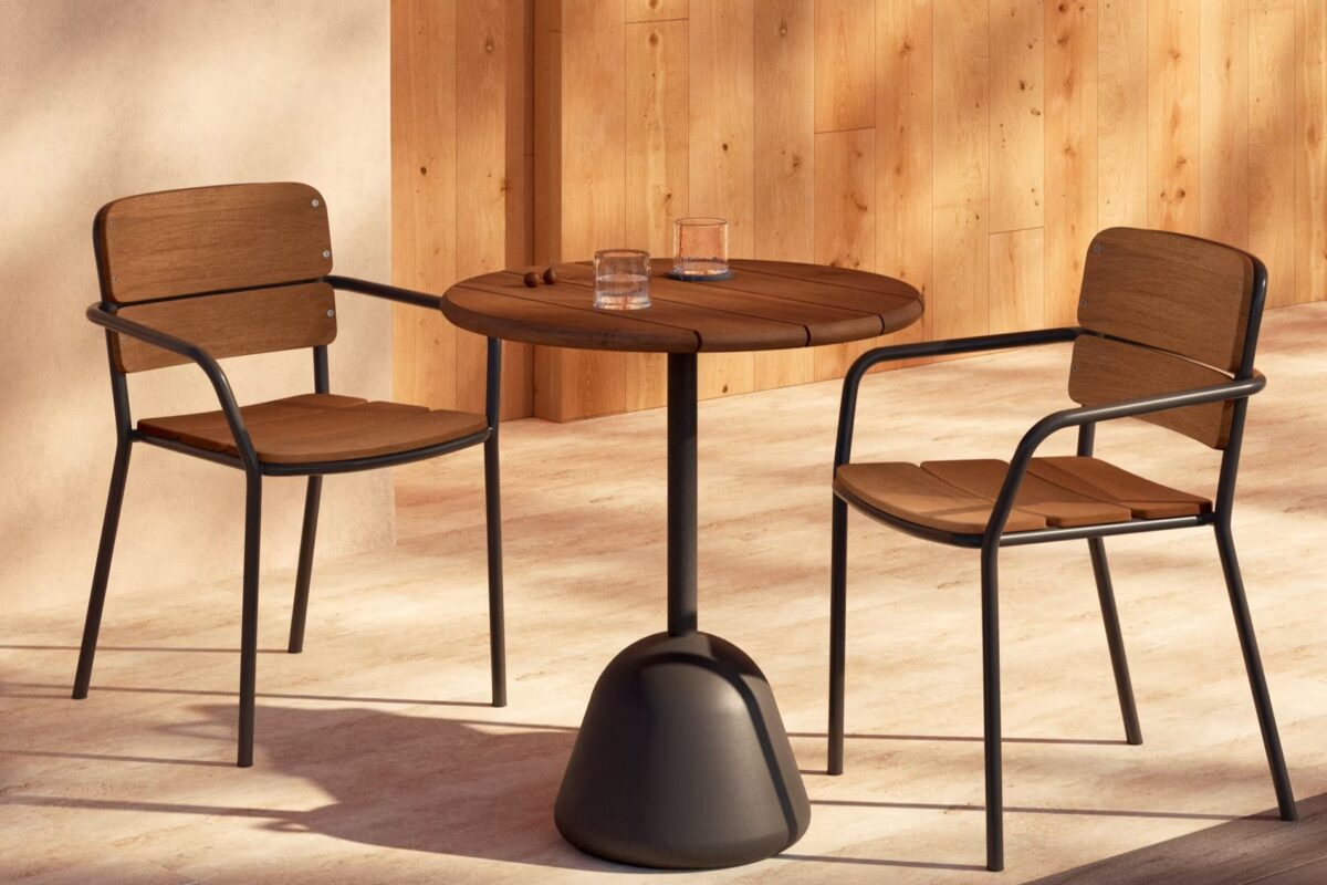 Galleria foto '5 splendidi Tavoli da Giardino per indimenticabili cene all’aperto' - foto 4