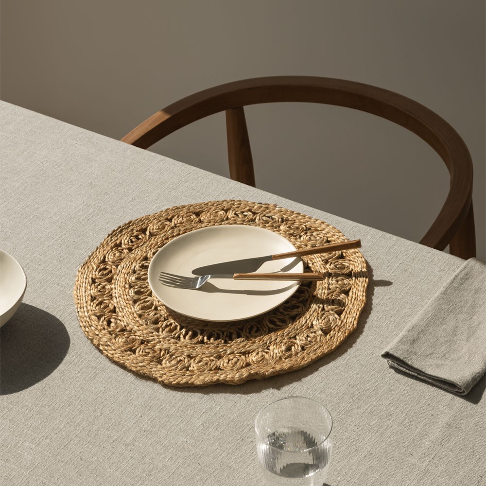 Galleria foto 'Tavola Estiva, le novità 2024 per arredarla al meglio' - foto 2