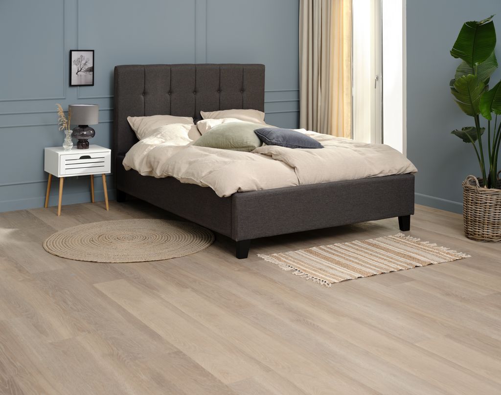 Galleria foto 'Il comodino perfetto per la tua camera da letto è in super offerta su JYSK' - foto 2