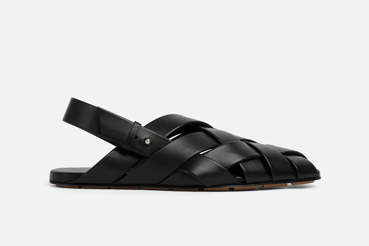 Galleria foto 'Sandali da Uomo: i modelli migliori per vivere l’Estate con Classe e Stile' - foto 3