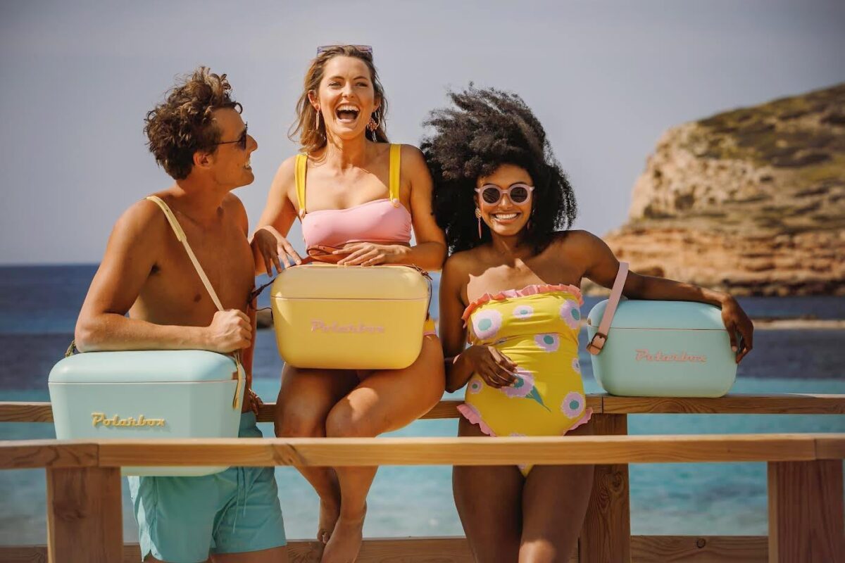 Galleria foto 'Picnic in Spiaggia a Ferragosto, ecco gli accessori giusti…' - foto 6